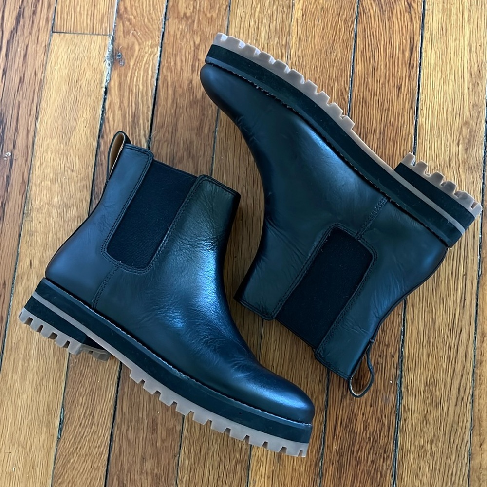 Madewell Chelsea boots - black size 6